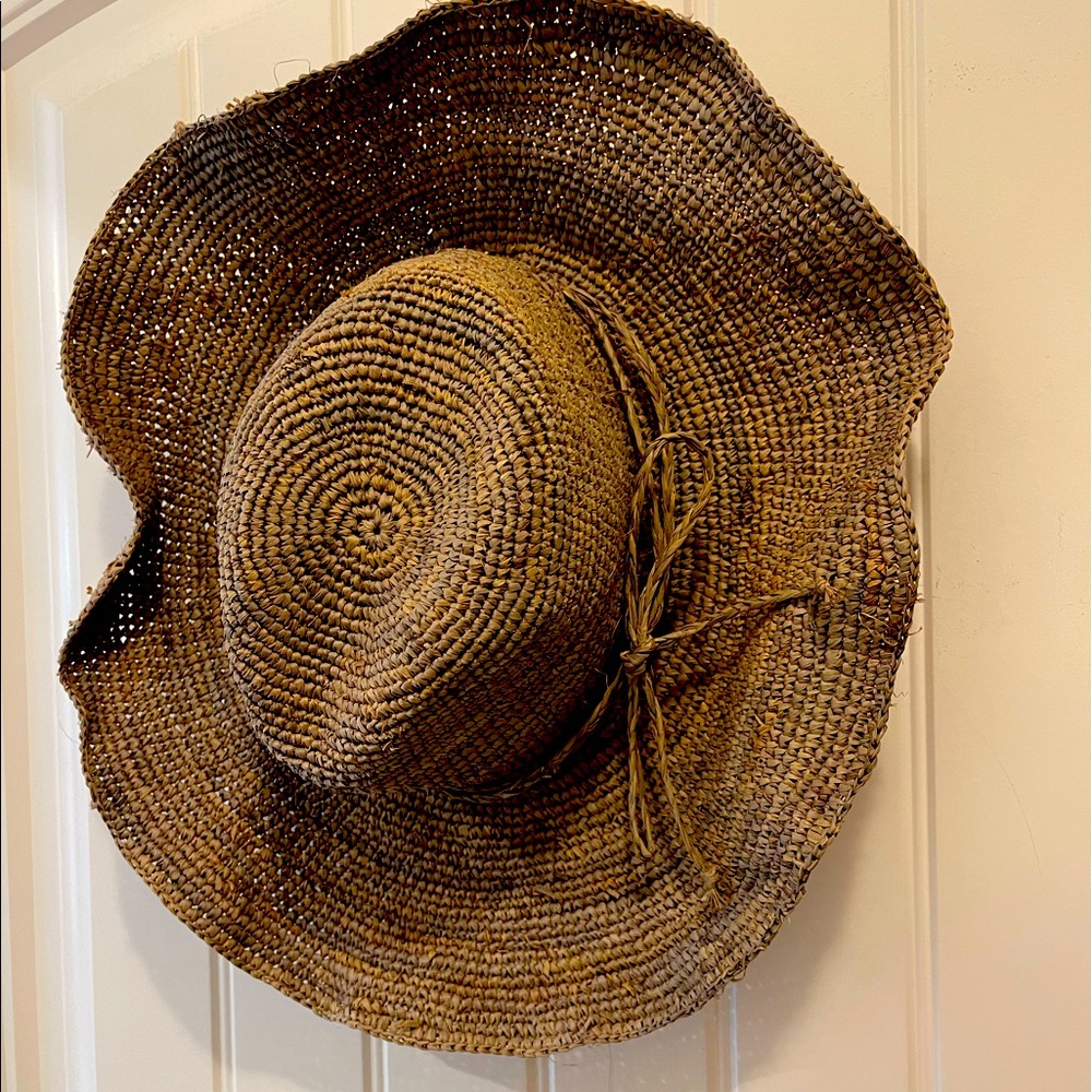 Free People straw hat. NWOT